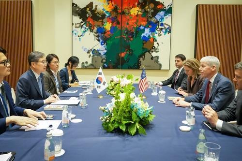 FM Cho tells US energy chief of need for nuclear enrichment, reprocessing for commercial use: foreign ministry - The Korea Times